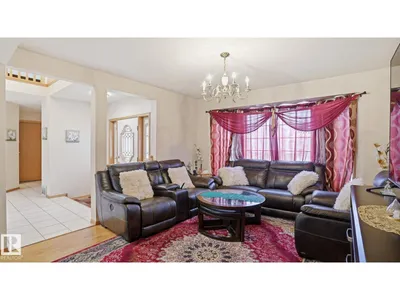 6119 156 AV NW photo 18