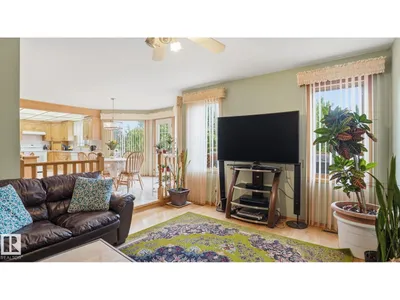 6119 156 AV NW photo 10