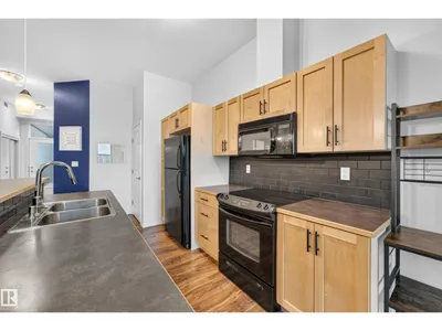 #410 10531 117 ST NW photo 9