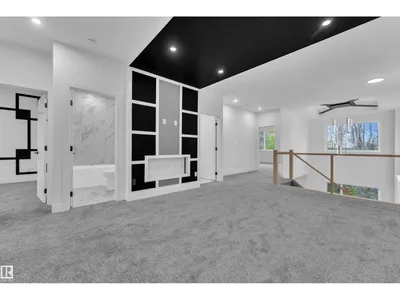 61 Renwyck PL photo 22