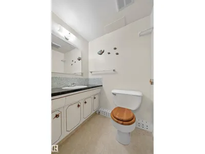 707 65 AV NW photo 56