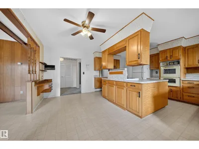 707 65 AV NW photo 11