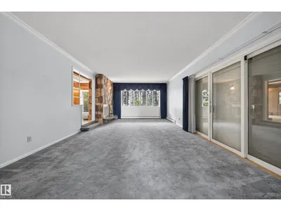 707 65 AV NW photo 18