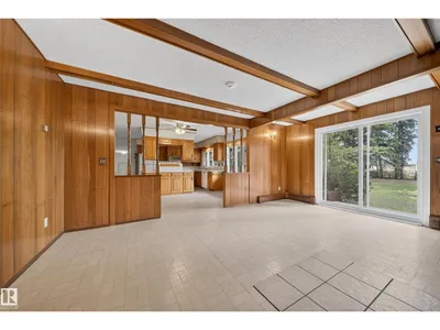 707 65 AV NW photo 15