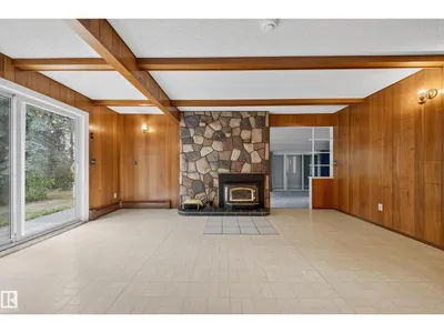 707 65 AV NW photo 13