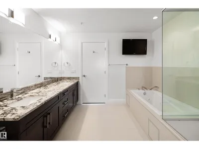 #408 1350 WINDERMERE WY SW photo 44