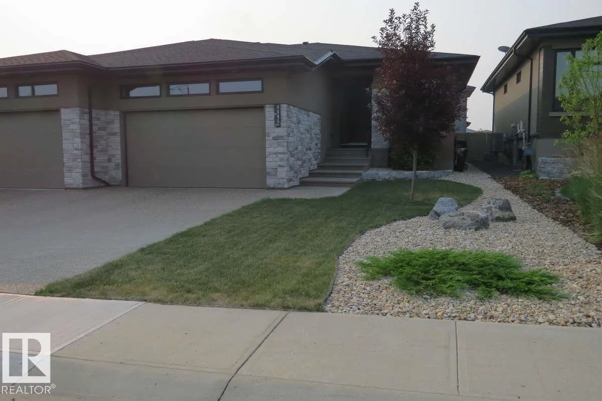 4605 Knight PT SW exterior