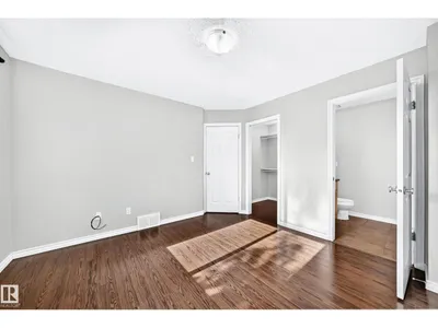 12124 122 ST NW photo 12