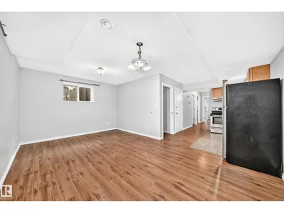 12124 122 ST NW photo 26