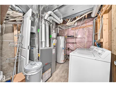 12124 122 ST NW photo 40