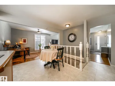 10231 46 ST NW photo 8