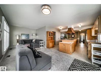 10231 46 ST NW photo 31