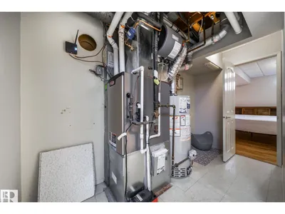 10231 46 ST NW photo 47