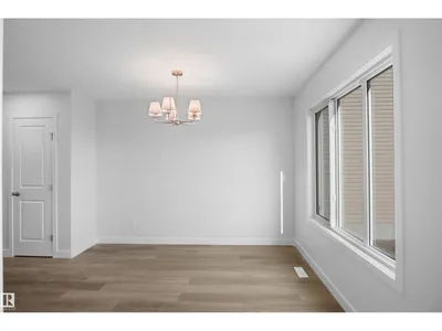 22525 83A AV NW photo 16