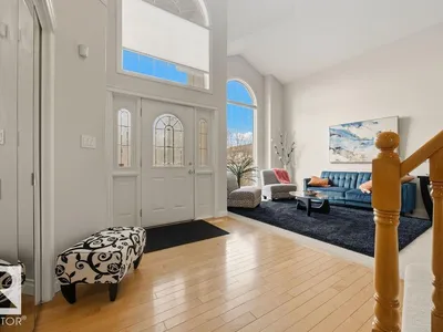 11551 14 AV NW photo 13