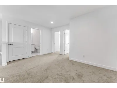 1208 14 AVE NW NW photo 38