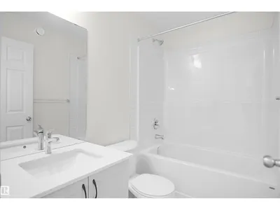 19492 21 AV NW photo 29