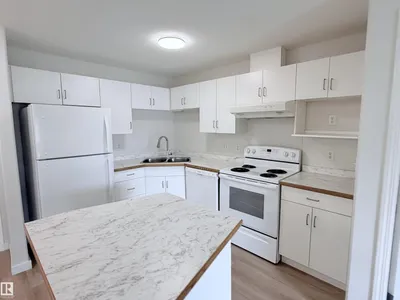 #102 10535 122 ST NW photo 8