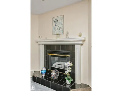 1612 80A ST NW photo 11
