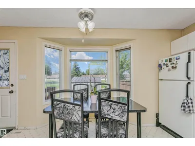 1612 80A ST NW photo 17