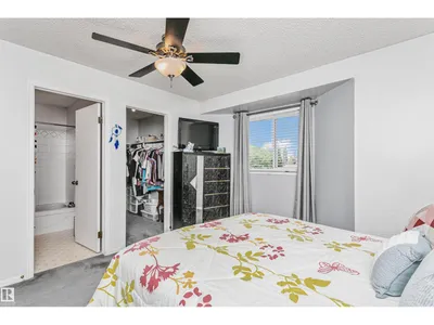 1612 80A ST NW photo 22