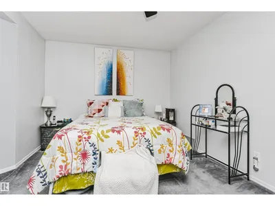 1612 80A ST NW photo 23