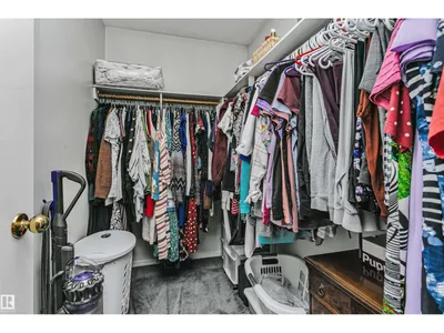 1612 80A ST NW photo 26