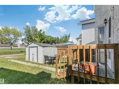 1612 80A ST NW photo 41