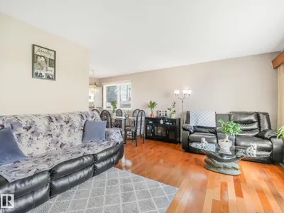10527 134A AV NW photo 6