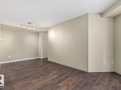 #406 10388 105 ST NW photo 9