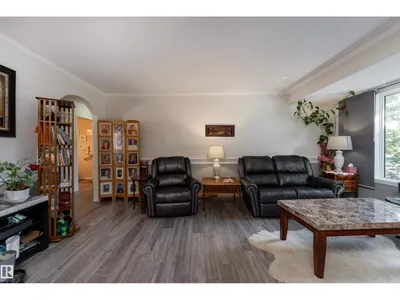 #2 1650 42 ST NW photo 14