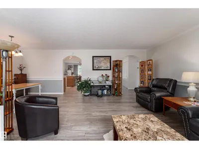 #2 1650 42 ST NW photo 16