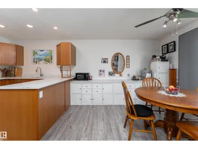 #2 1650 42 ST NW photo 5