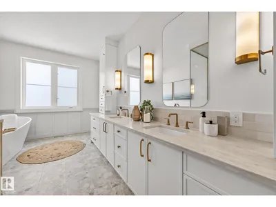 14004 89A AV NW photo 35