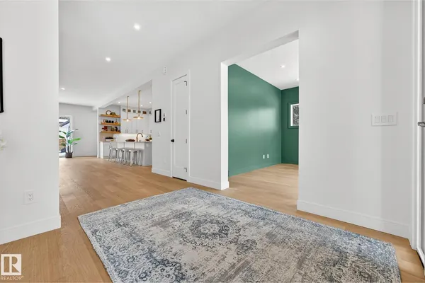 14004 89A AV NW photo 3