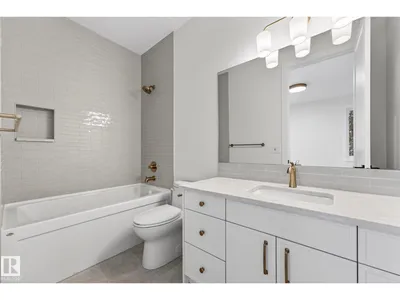 14004 89A AV NW photo 45