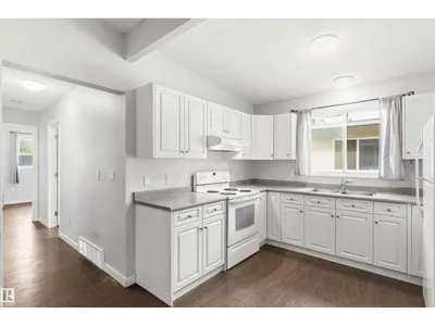8123 8125 83 AV NW photo 11