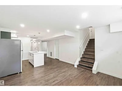 8123 8125 83 AV NW photo 26