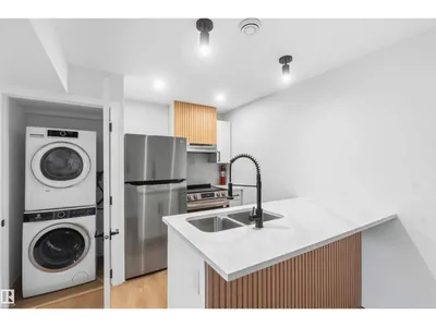 8522 8524 84 AV NW photo 35