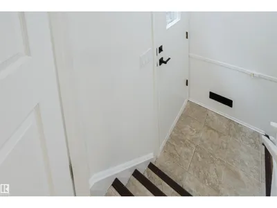 11208 69 ST NW photo 31