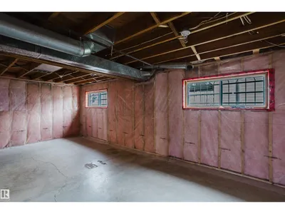 11208 69 ST NW photo 35