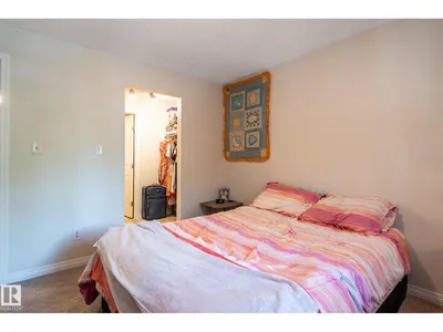 #228 11325 83 ST NW photo 38