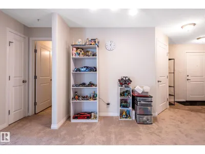 #228 11325 83 ST NW photo 12