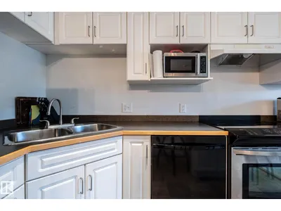#228 11325 83 ST NW photo 22