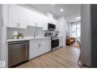 622 172 AV NE photo 5