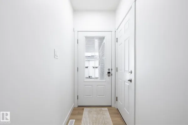 626 172 AV NE photo 2