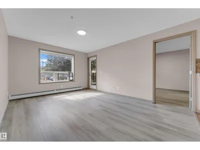 #125 5005 165 AV NW photo 11