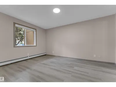 #125 5005 165 AV NW photo 17