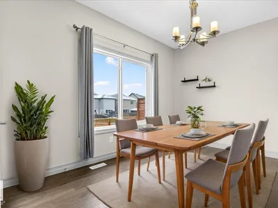 5912 19 AV SW photo 15