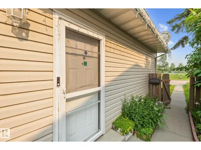18126 98 AV NW photo 13
